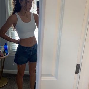 Meet your Posher, Mia